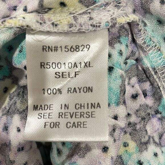 White Birch Floral Ruffle Sleeve Romper Medium - Picture 6 of 7